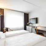Good Morning + Hotel 3*