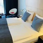 Good Morning + Hotel Bad Oldesloe