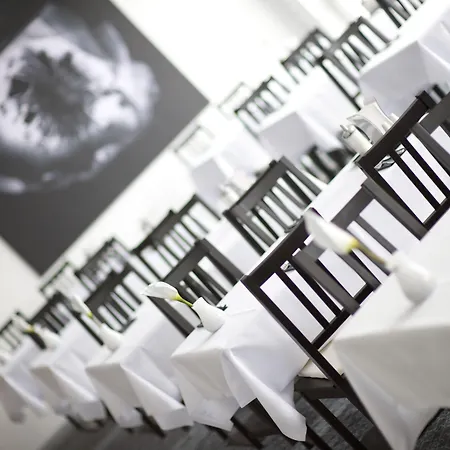 Good Morning + Szálloda Bad Oldesloe