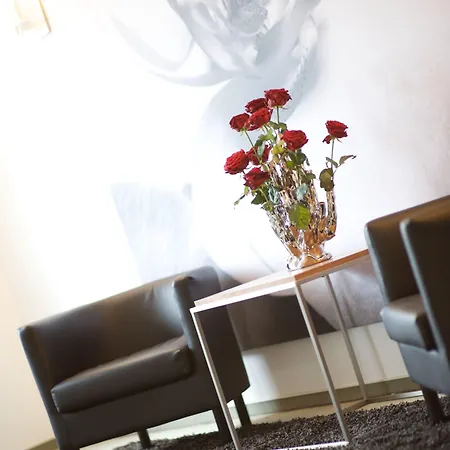 Good Morning + Szálloda