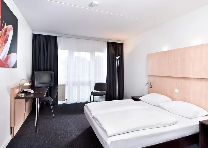 Good Morning + Hotell